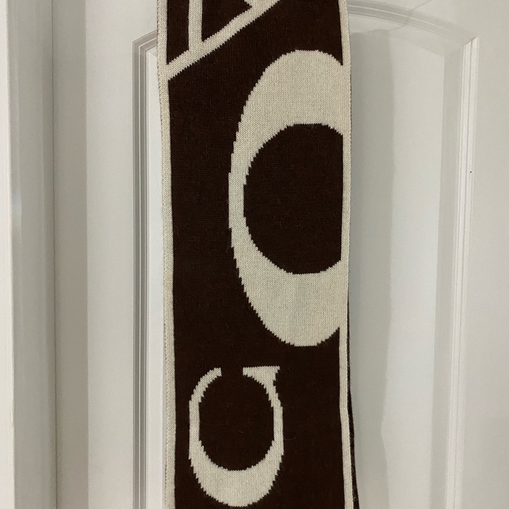 COACH Brown & Ivory Scarf new without tags